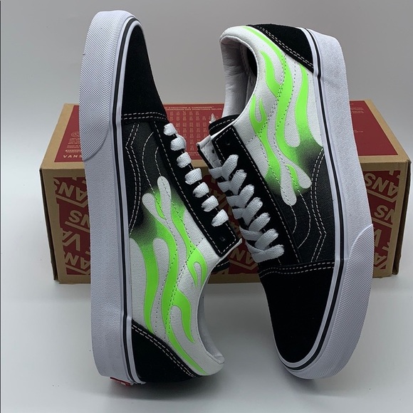 WMNS VANS OLD SKOOL FLAME black/true white - Picture 16 of 16